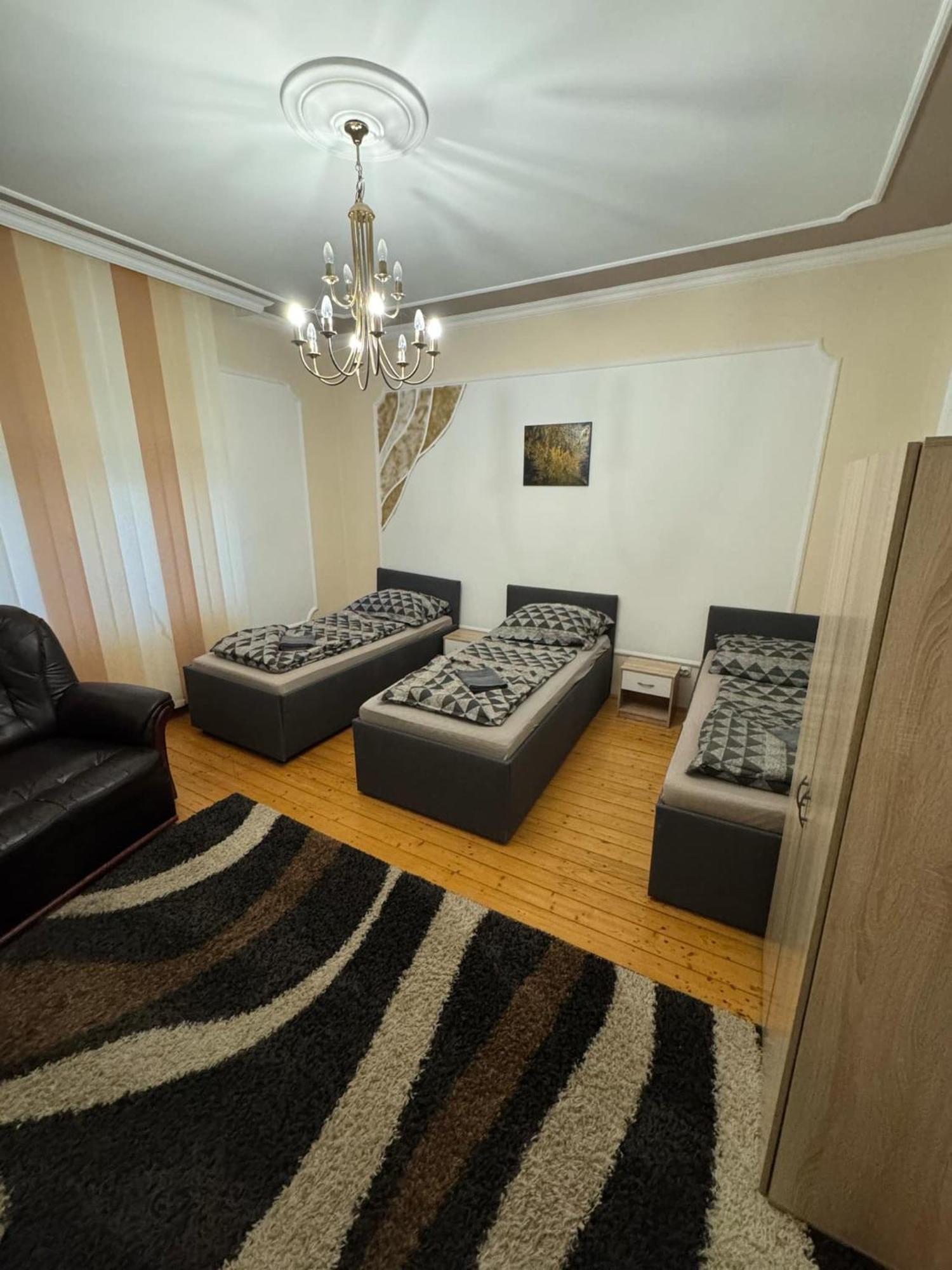 Hotel Kuriozum Vendeghaz Segedyn Zewnętrze zdjęcie